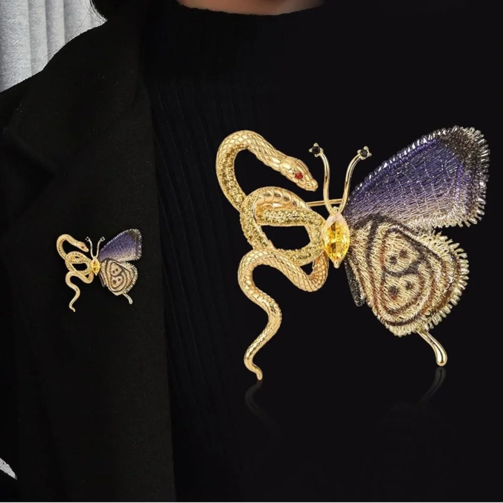 Vintage Style Gold and Purple Snake Butterfly Brooch - Picture 2 of 3